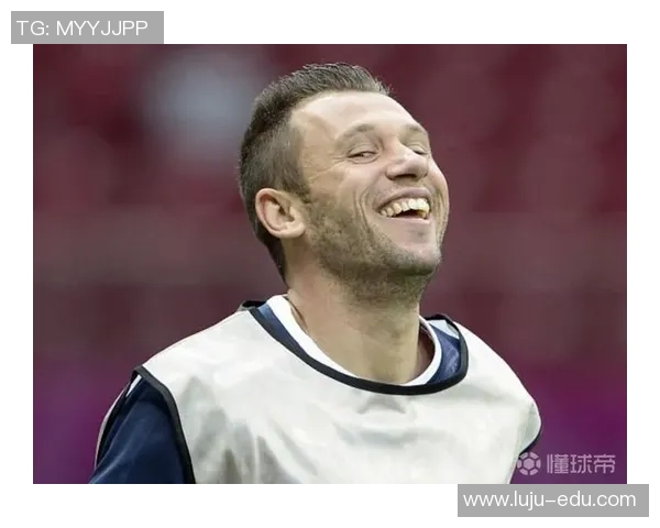 足球明星卡萨诺的传奇人生与场上风采揭秘