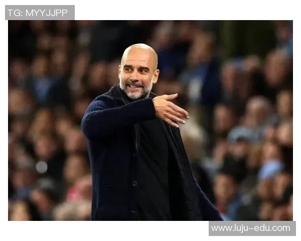 足球明星化身老头幽默演绎场边趣事引发球迷热议 足球明星化身老头幽默演绎场边趣事引发球迷热议