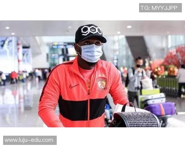 足球明星图案口罩时尚潮流新选择让你在运动中也能展现个性风采 足球明星图案口罩时尚潮流新选择让你在运动中也能展现个性风采