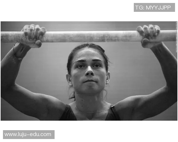 足球明星张震岳的传奇人生与赛场背后的故事揭秘 足球明星张震岳的传奇人生与赛场背后的故事揭秘