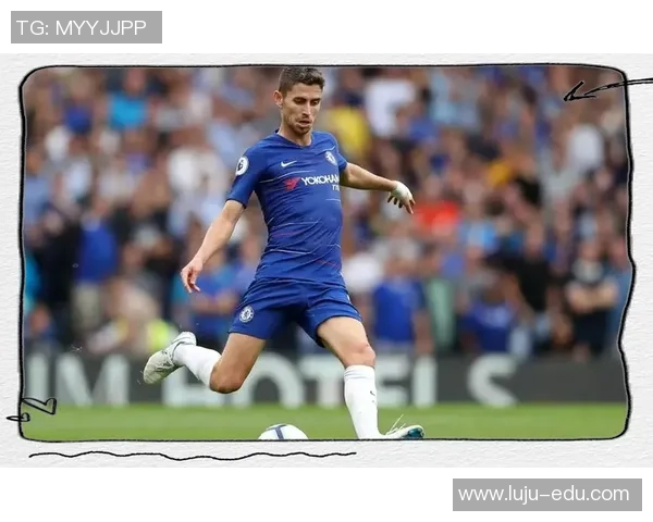 足球明星必备小技巧全解析助你提升球技与比赛表现