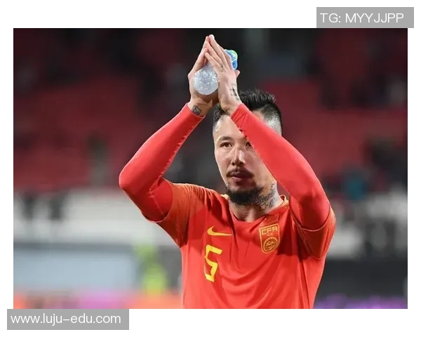 足球明星李铁因涉嫌违法被判刑年限引发广泛关注和热议