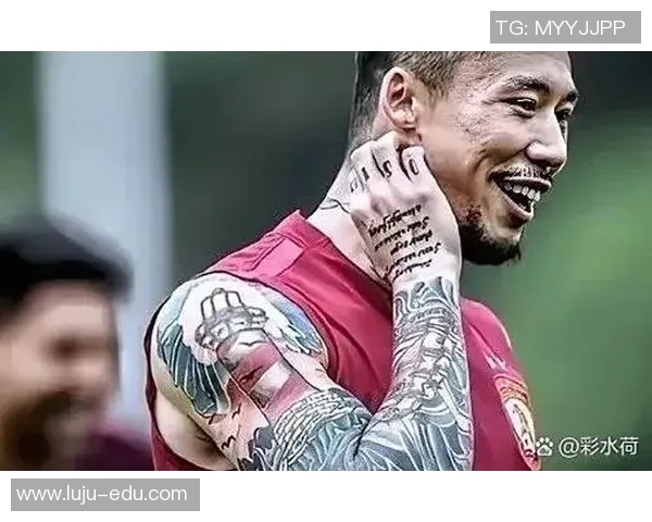 足球明星男士的人像纹身艺术展现个性与魅力