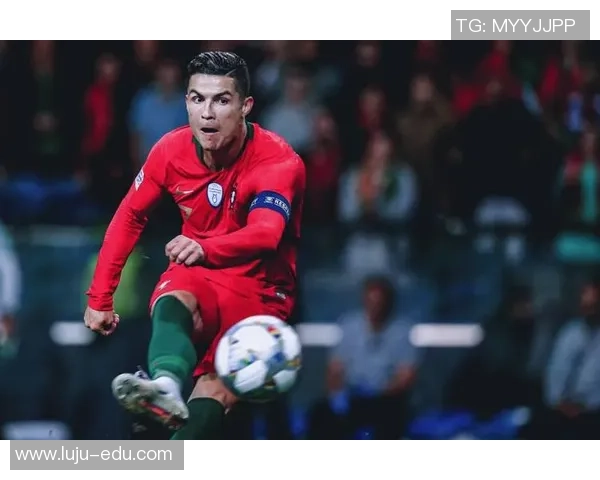 足球明星的标志性胡须风格与魅力解析及其对球迷的影响